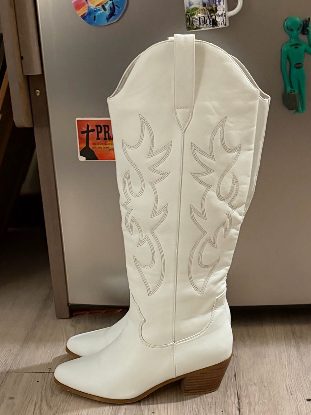 White Western Knee-High Leather Boots - Women's Fashion Cowboy Style